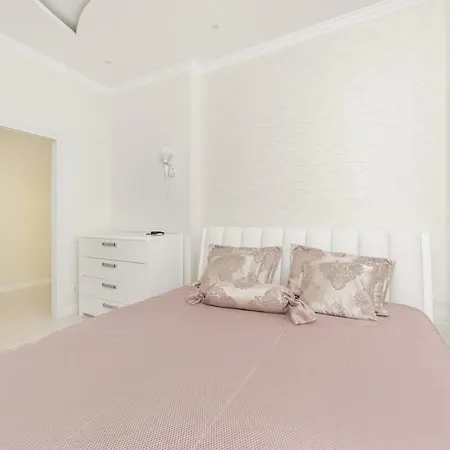 Vip Near To The Black Sea In Apartment *