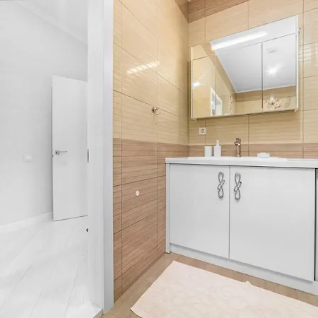 Апартаменти Vip Near To The Black Sea In *